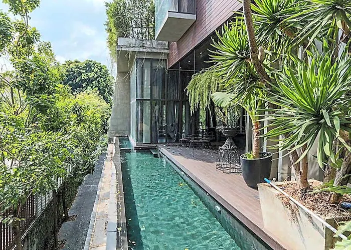 Breathtaking Oasis Pool W/jacuzzi In Ekkamai Отель 5*